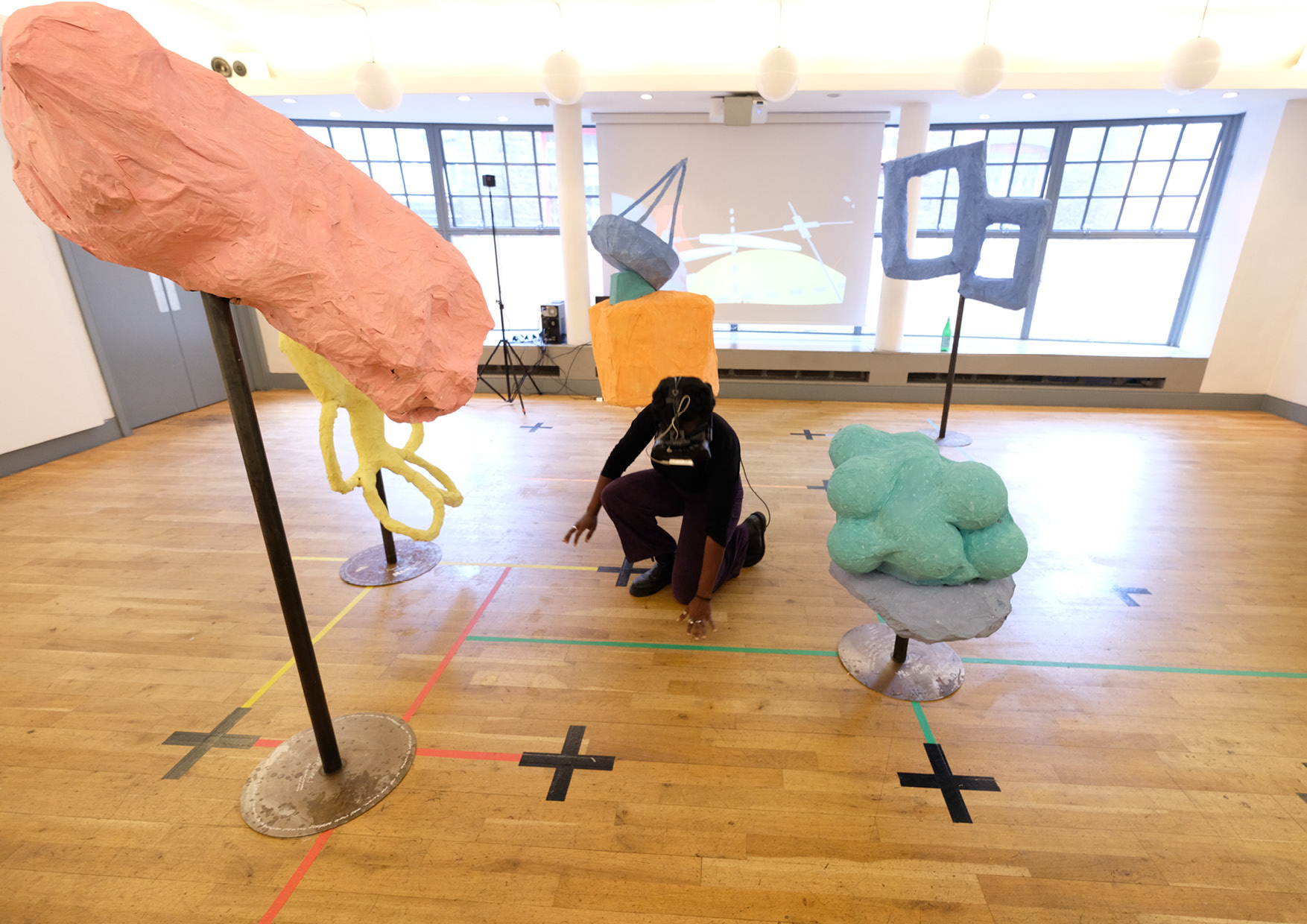 Drawing Without Walls